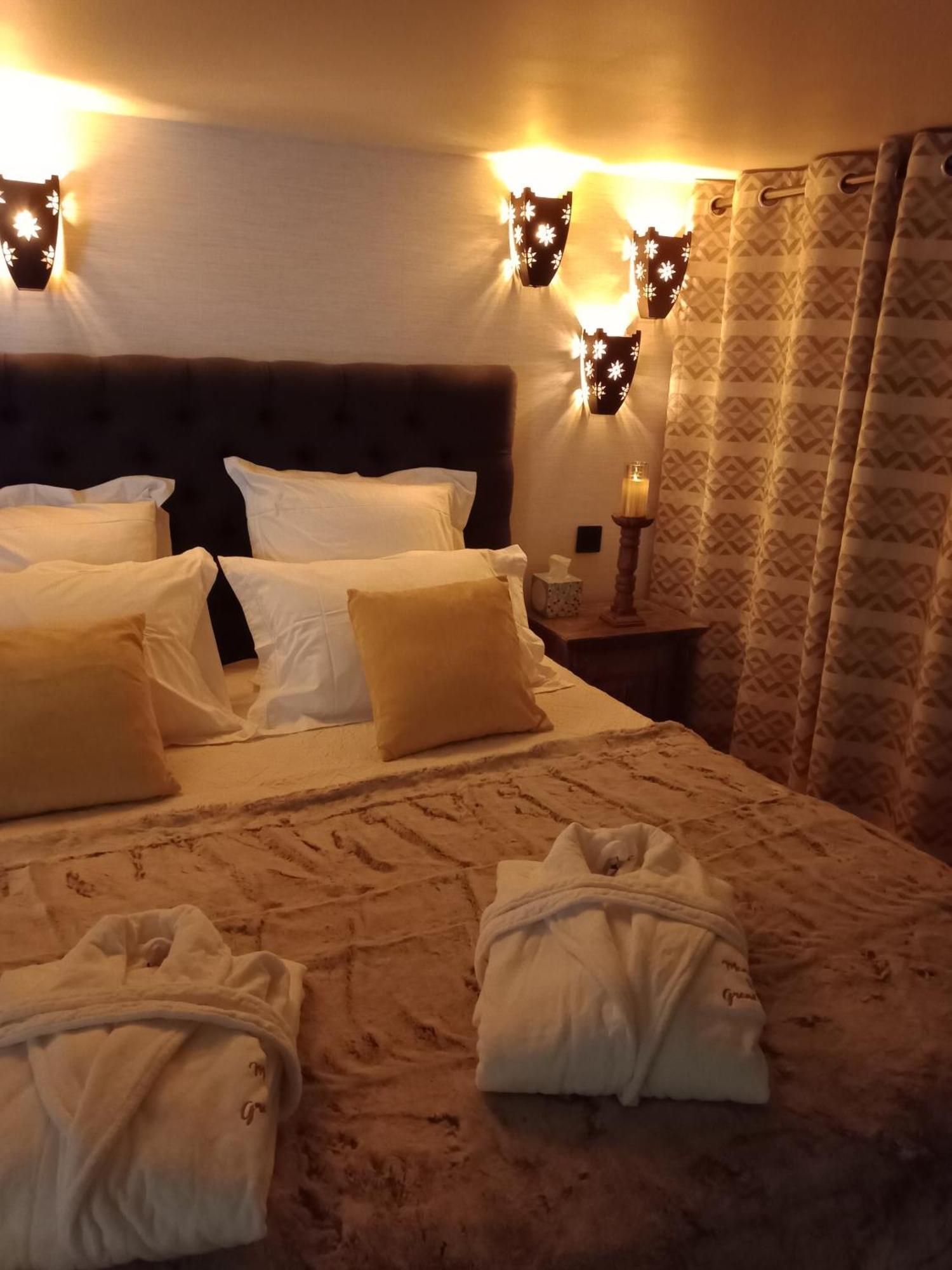 Manoir Du Grand Chene Hotel La Vraie-Croix Værelse billede